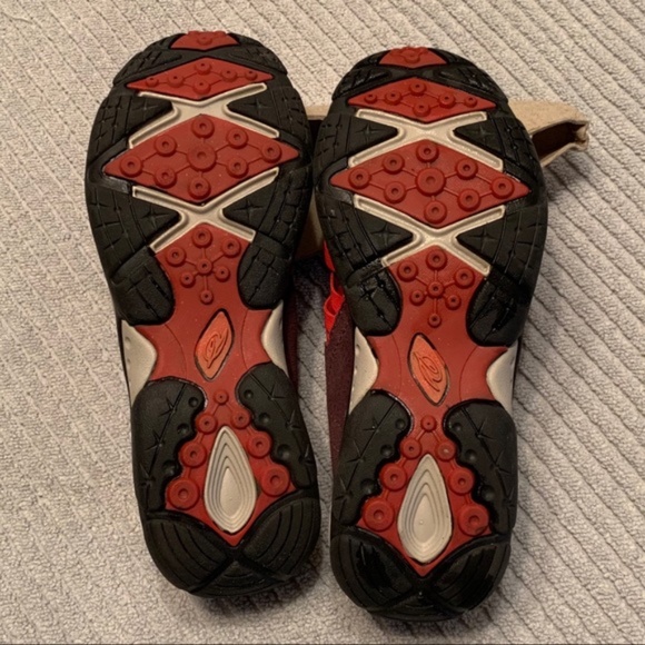 Explore 24 Easy Spirit EZLine Slip On Suede Shoes - Picture 5 of 7